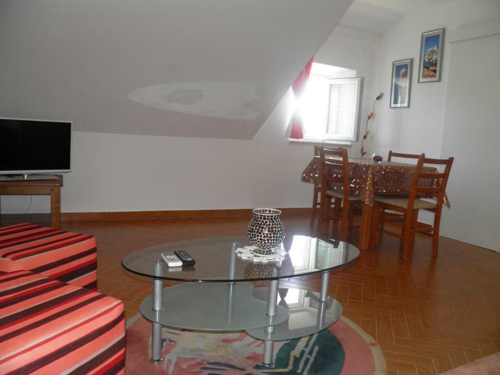 Romantic apartment Donje Celo Exterior foto