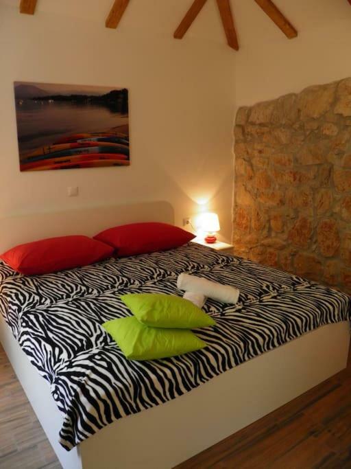 Romantic apartment Donje Celo Exterior foto