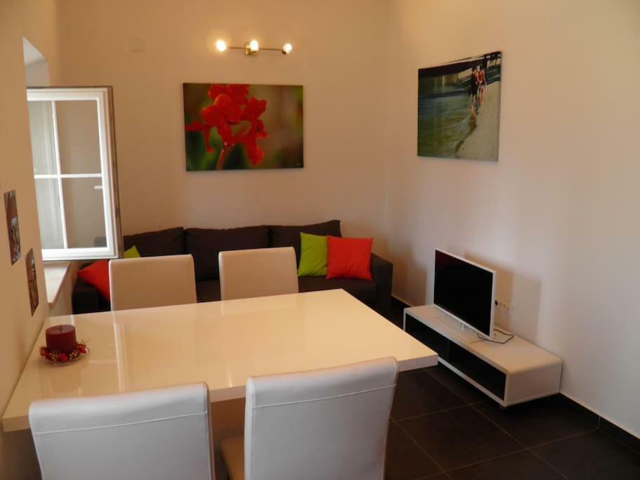 Romantic apartment Donje Celo Exterior foto